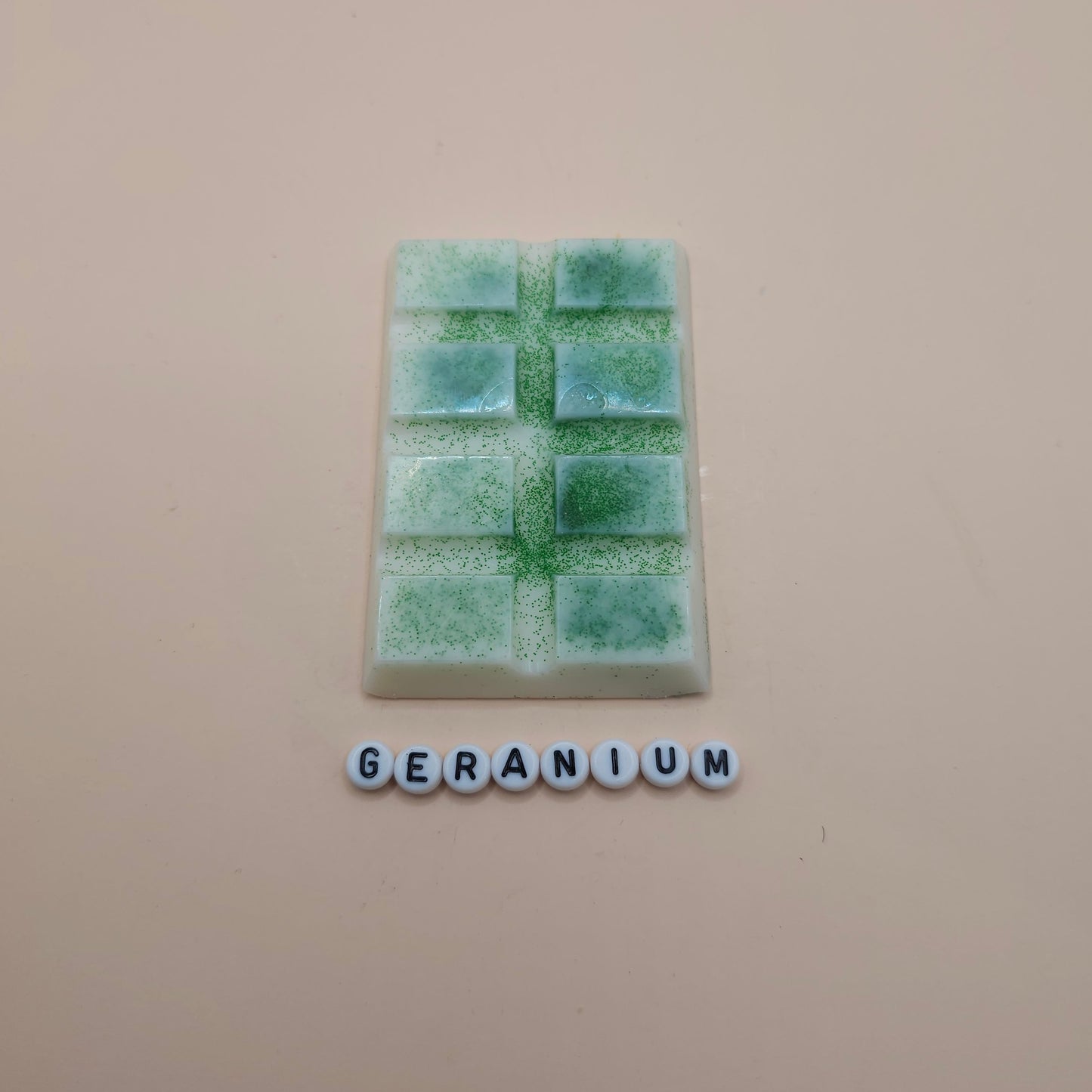 Geranium scented snap bar wax melts