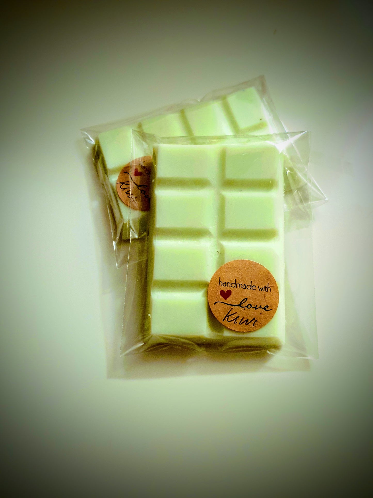 Kiwi scented snap bar wax melts